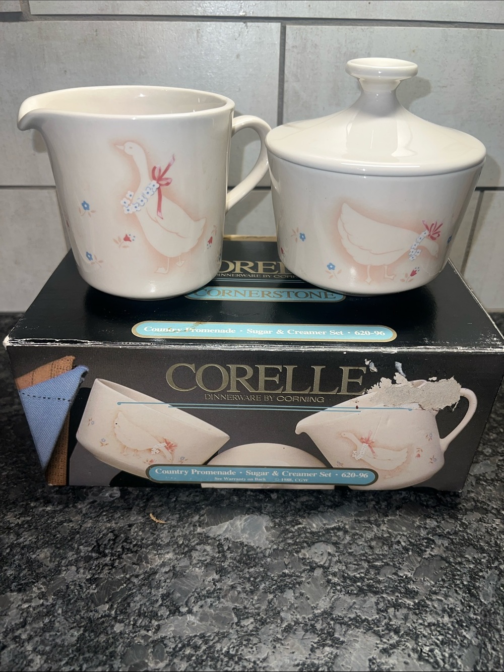 Vintage Corelle Country Promenade Creamer and Sugar Set in Cream. Ducks NIB